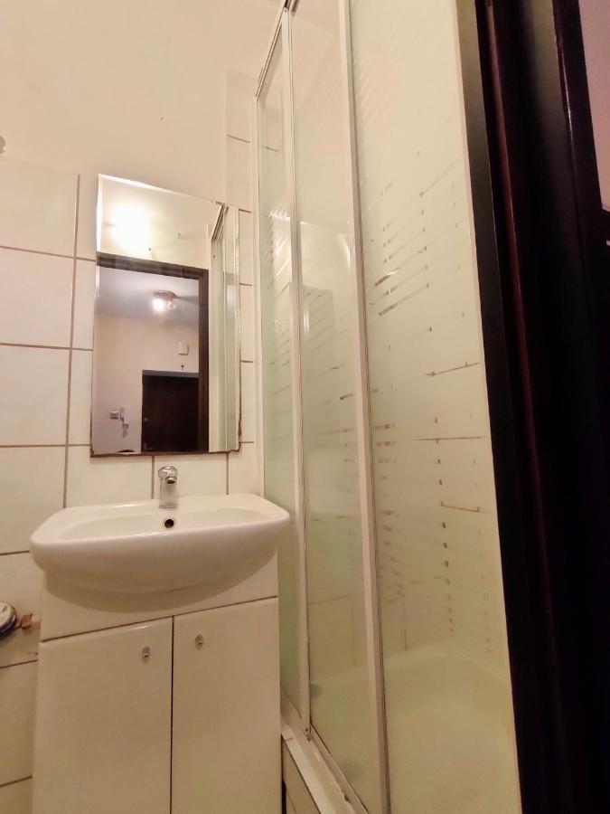 Hallera Wroclaw Dış mekan fotoğraf